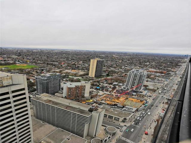 8 Eglinton Ave E, Unit 4304