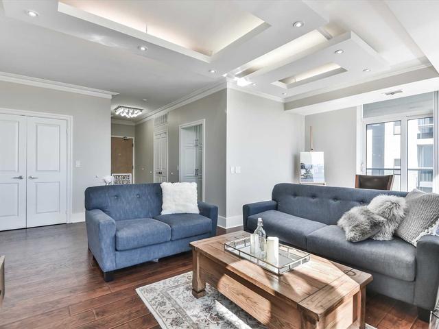 PH202 - 4968 Yonge St