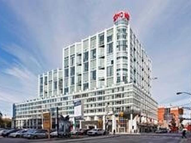 36 Blue Jays Way, Unit 1304