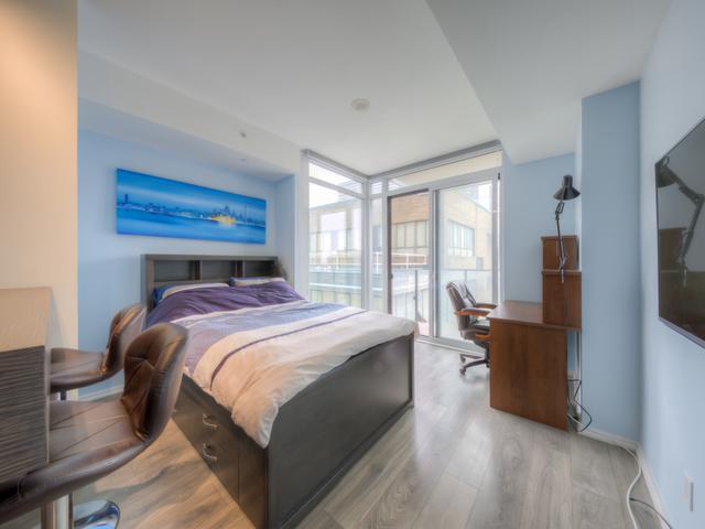 75 St Nicholas St, Unit 901