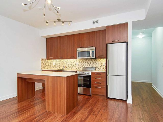 105 George St, Unit 1004