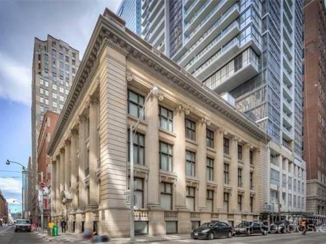 5204 - 70 Temperance St