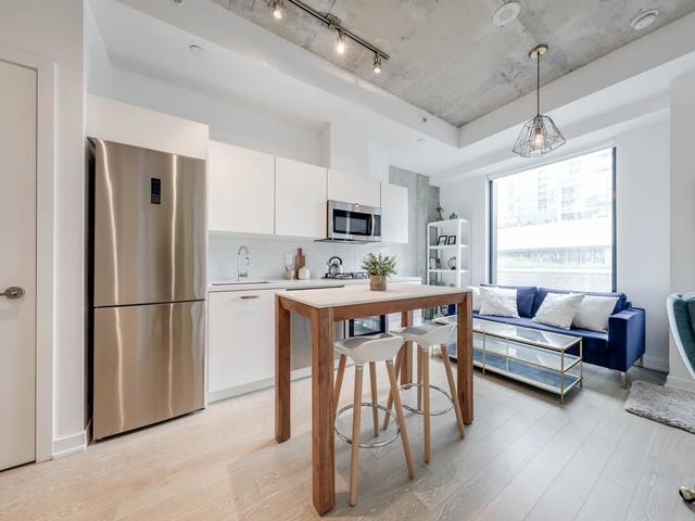 210 - 11 Charlotte St