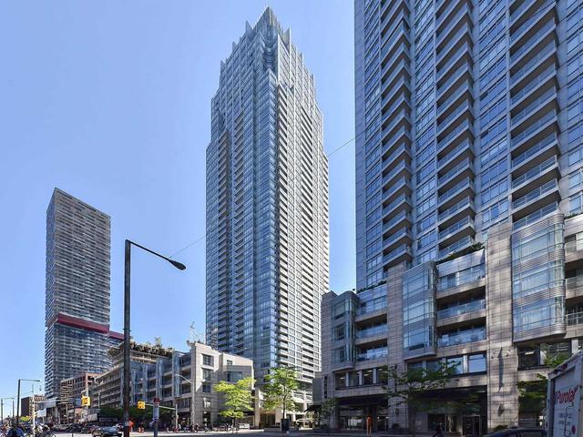 2191 Yonge St, Unit 911