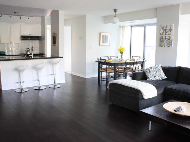 18 Beverley St, Unit 325