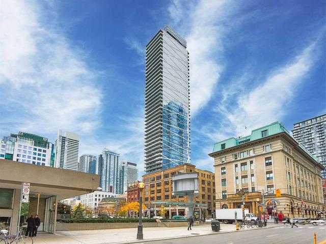224 King St W, Unit 2802