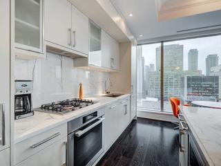 55 Scollard St, Unit 1705
