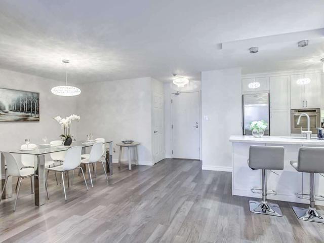 30 Greenfield Ave, Unit 1710