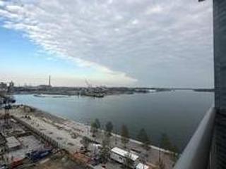 1 Edgewater Dr, Unit 818