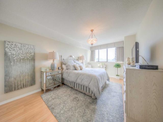 505 - 3000 Bathurst St
