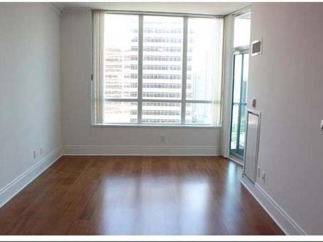 25 Greenview Ave, Unit 1823