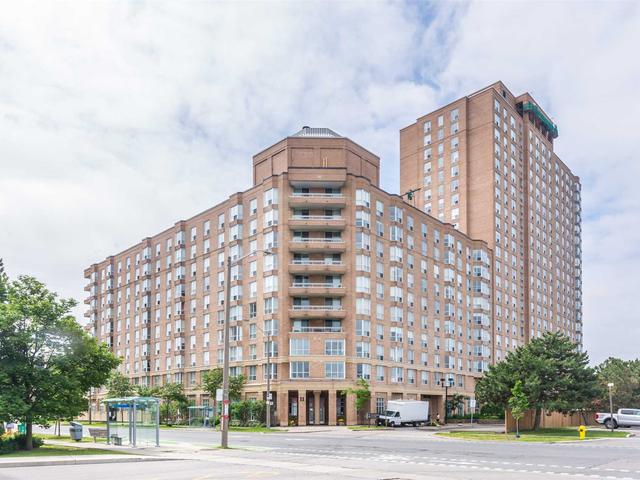11 Thorncliffe Park Dr, Unit 504