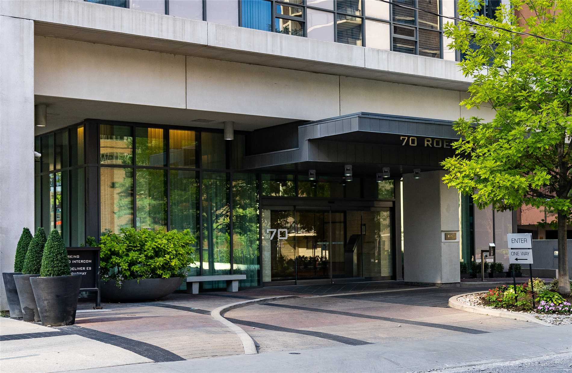 312 - 70 Roehampton Ave, Toronto | Terminated, C4531136 | Condos.ca