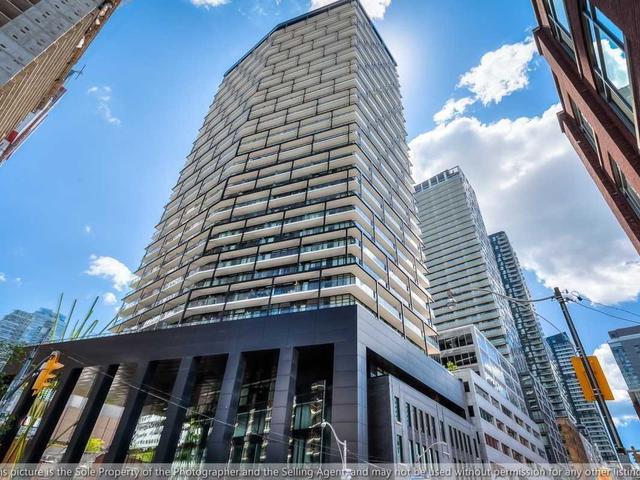 125 Peter St, Unit 801