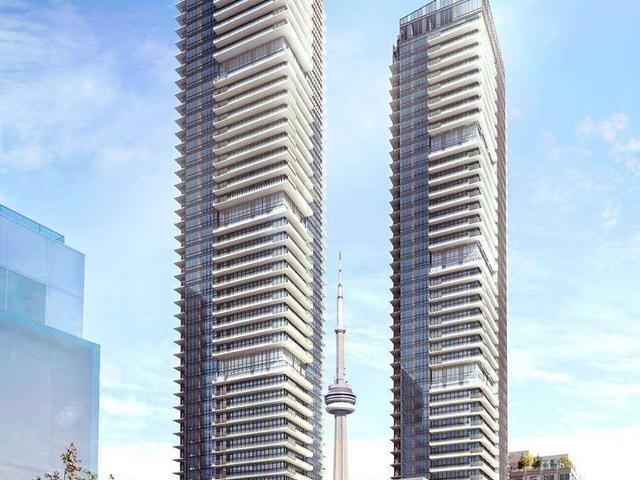 355 King St W, Unit 2905