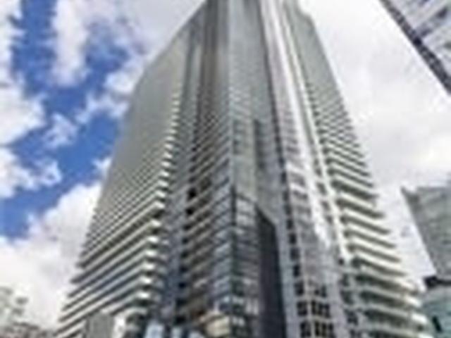 300 Front St W, Unit 3806