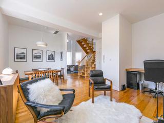 253 Wellesley St E, Unit D