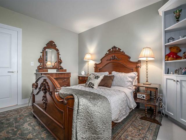 PH706 - 1 Benvenuto Pl