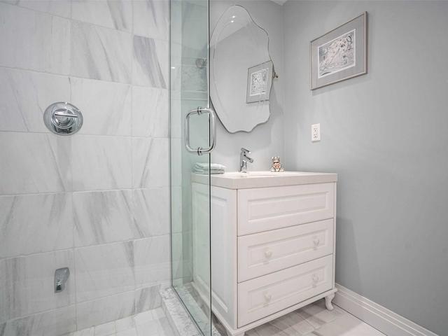 PH706 - 1 Benvenuto Pl