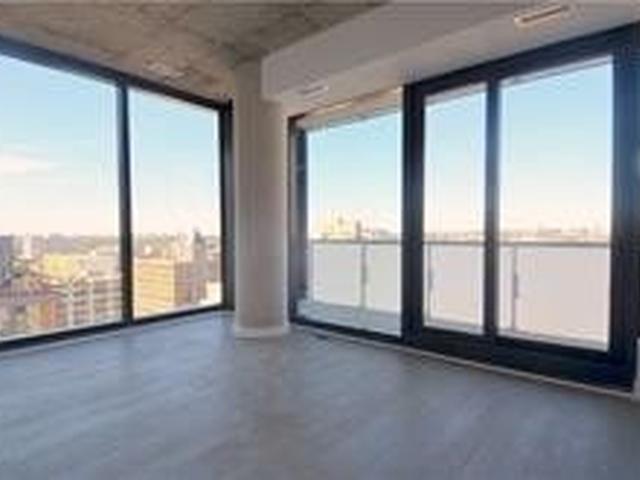 11 Charlotte St, Unit 2403
