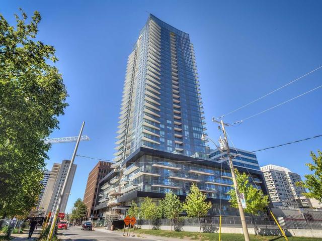 515 - 30 Roehampton Ave