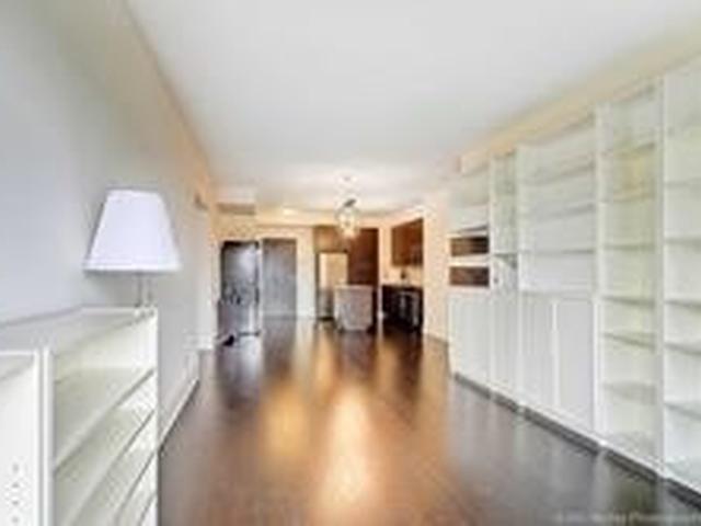 1313 - 70 Roehampton Ave