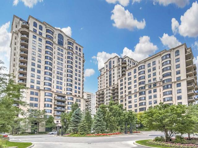 662 Sheppard Ave E, Unit 803