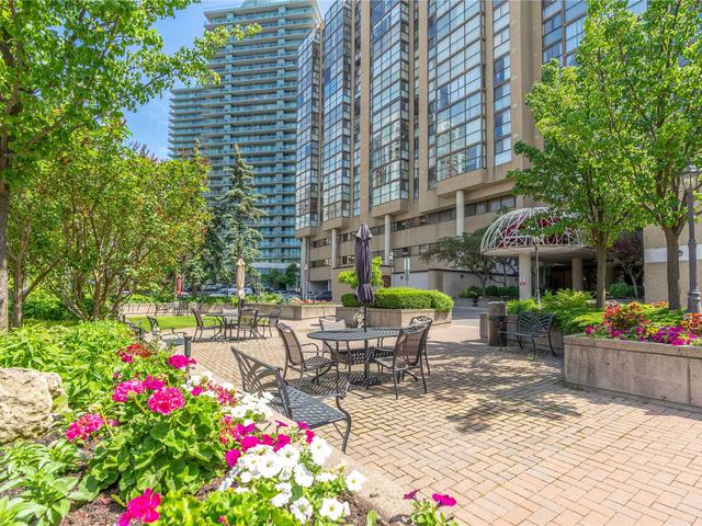 5460 Yonge St, Unit 1509
