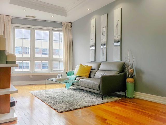 20 Burkebrook Pl, Unit 425