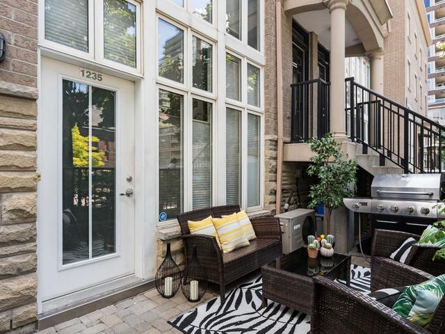 21 Pirandello St, Unit 1235