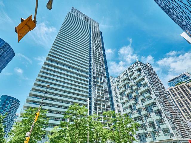 300 Front St W, Unit 4504