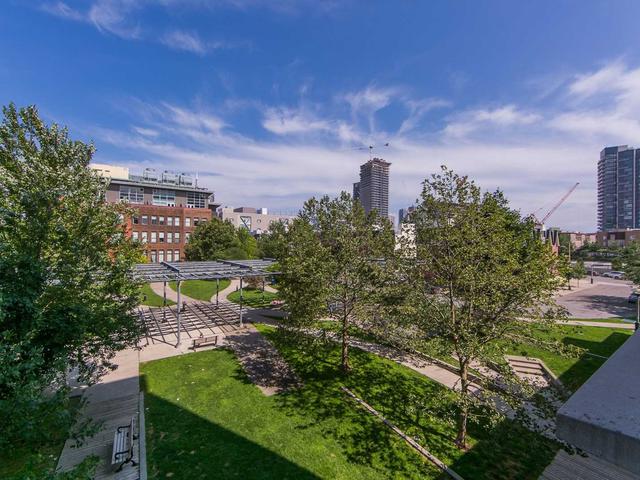1005 King St W, Unit 322