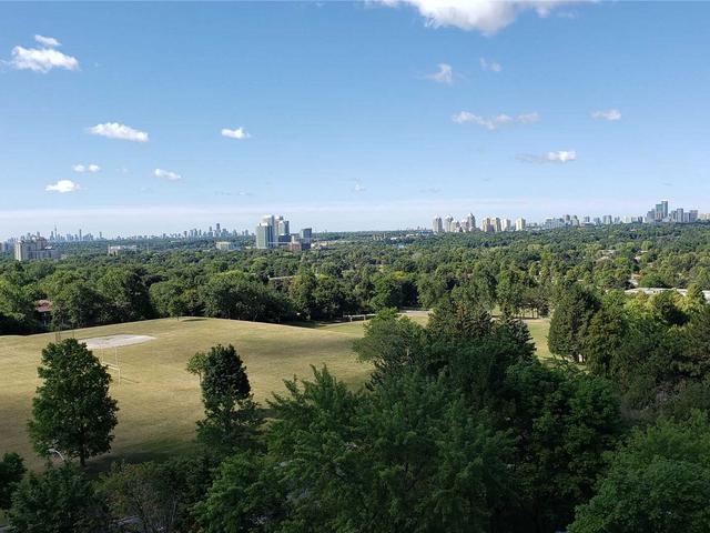 810 - 350 Seneca Hill Dr