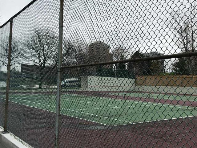 810 - 350 Seneca Hill Dr