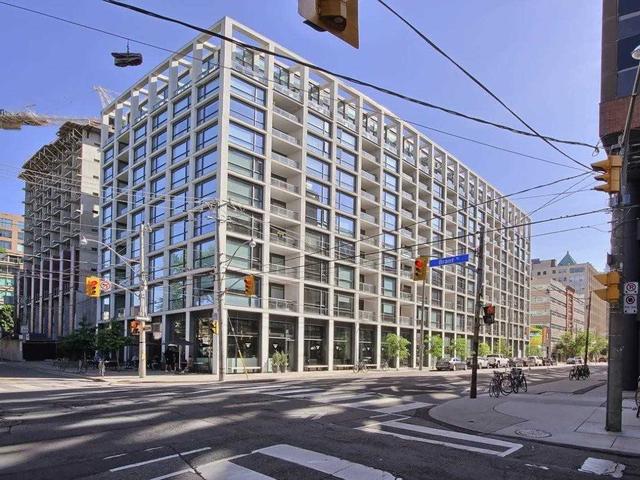 39 Brant St, Unit 604