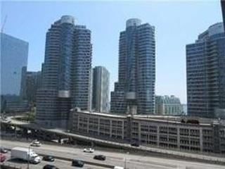 25 Lower Simcoe St, Unit 725