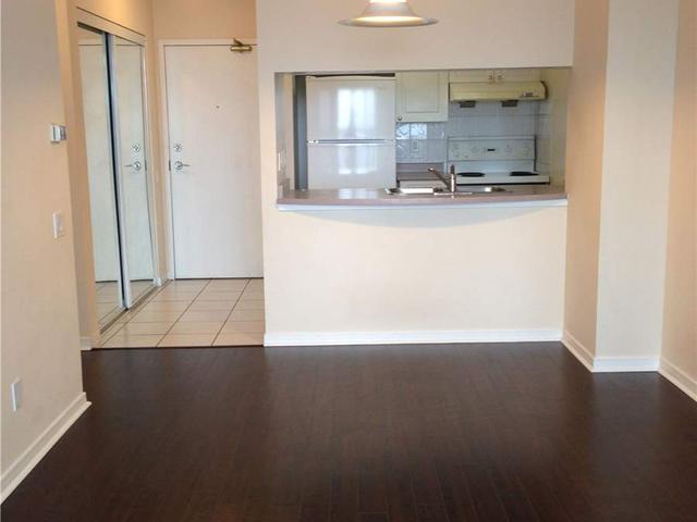 8 Hillcrest Ave, Unit 1102