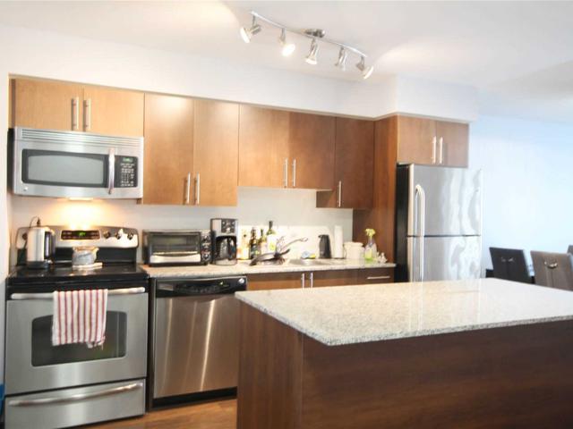 2191 Yonge St, Unit 1201