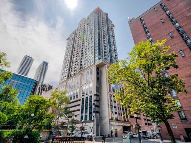 2810 - 8 Park Rd