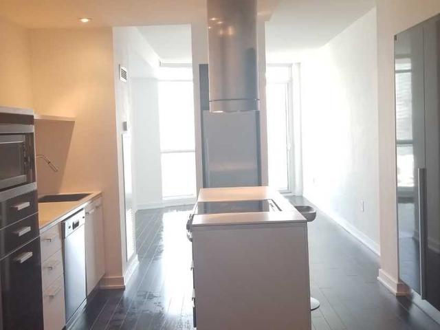 1909 - 38 Dan Leckie Way