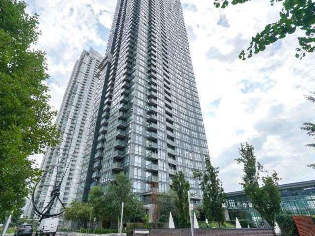 2807 - 11 Brunel Crt