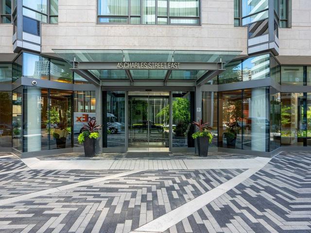 45 Charles St E, Unit 1606