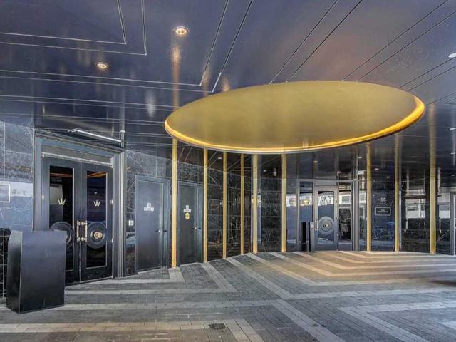 3608 - 88 Blue Jays Way