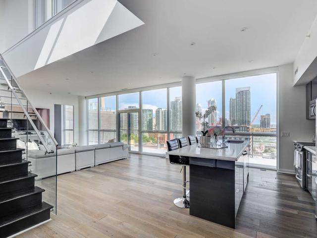 478 King St W, PH-1206