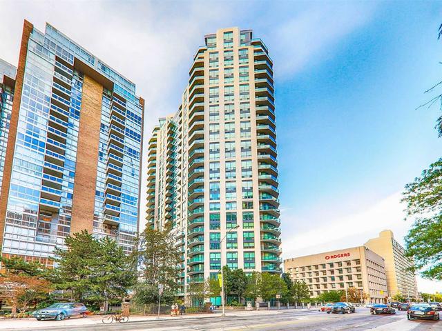 300 Bloor St, Unit 2205