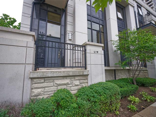 100 Harrison Garden Blvd, Unit L19