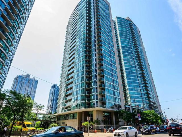 381 Front St W, Unit 3208