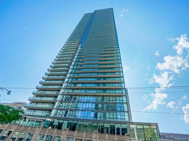 832 Bay St, Unit 4702