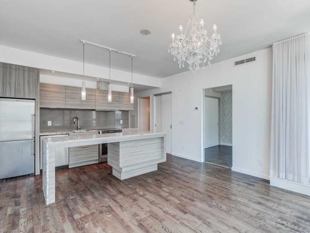 8 Charlotte St, Unit 1508