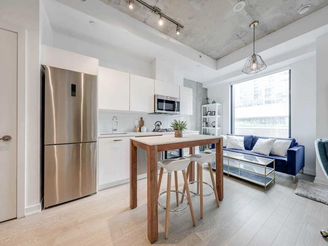 11 Charlotte St, Unit 210